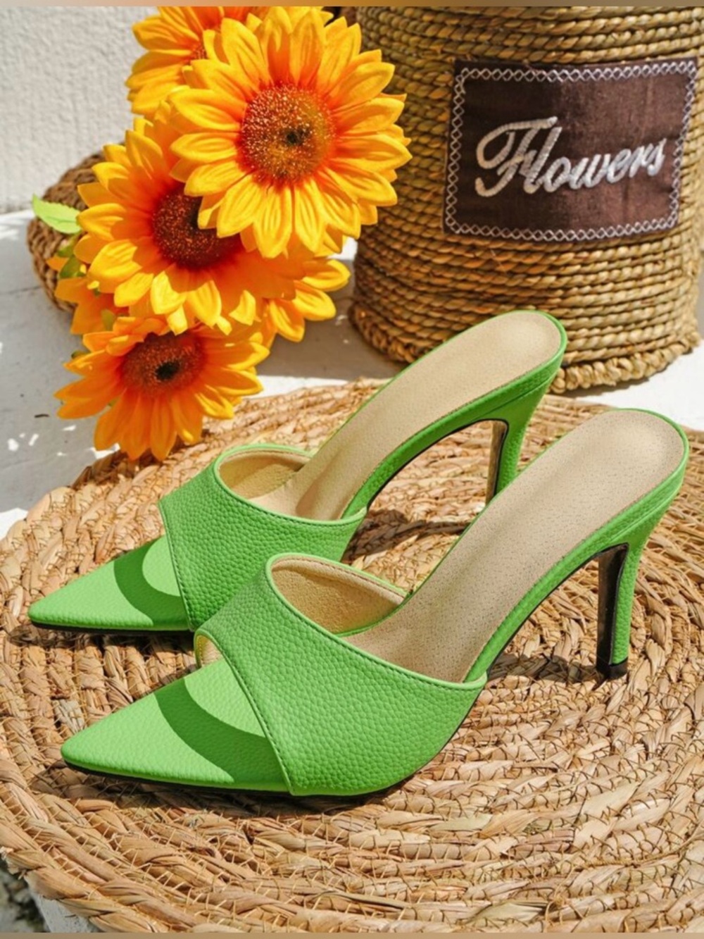 Lime Green Pointed-Toe Heeled
Mules - Size 9 (EUR 40)
